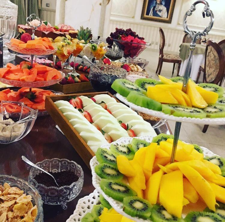Golden Lis Hotel Boutique Goiânia Εξωτερικό φωτογραφία Fruit salad